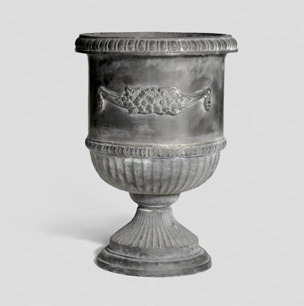 planters-lead-regency-urn